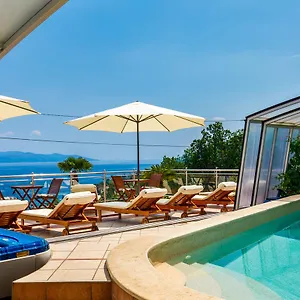 villa-roses-apartments-wellness.primorje-gorskikotar.com/