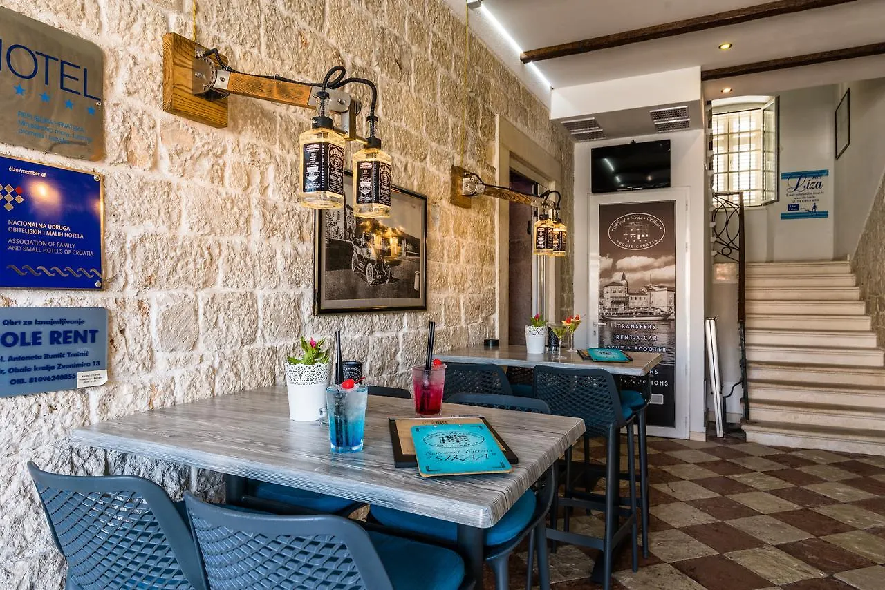 Heritage Hotel Vila Sikaa Trogir 4*,